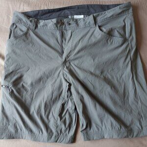 Columbia utility and cargo shorts, Men's, 38 waist, 11 inch inseam